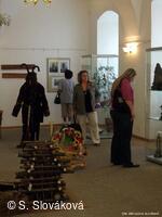 * Z DĚNÍ VE MĚSTĚ