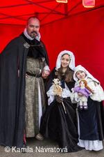 * Z DĚNÍ VE MĚSTĚ